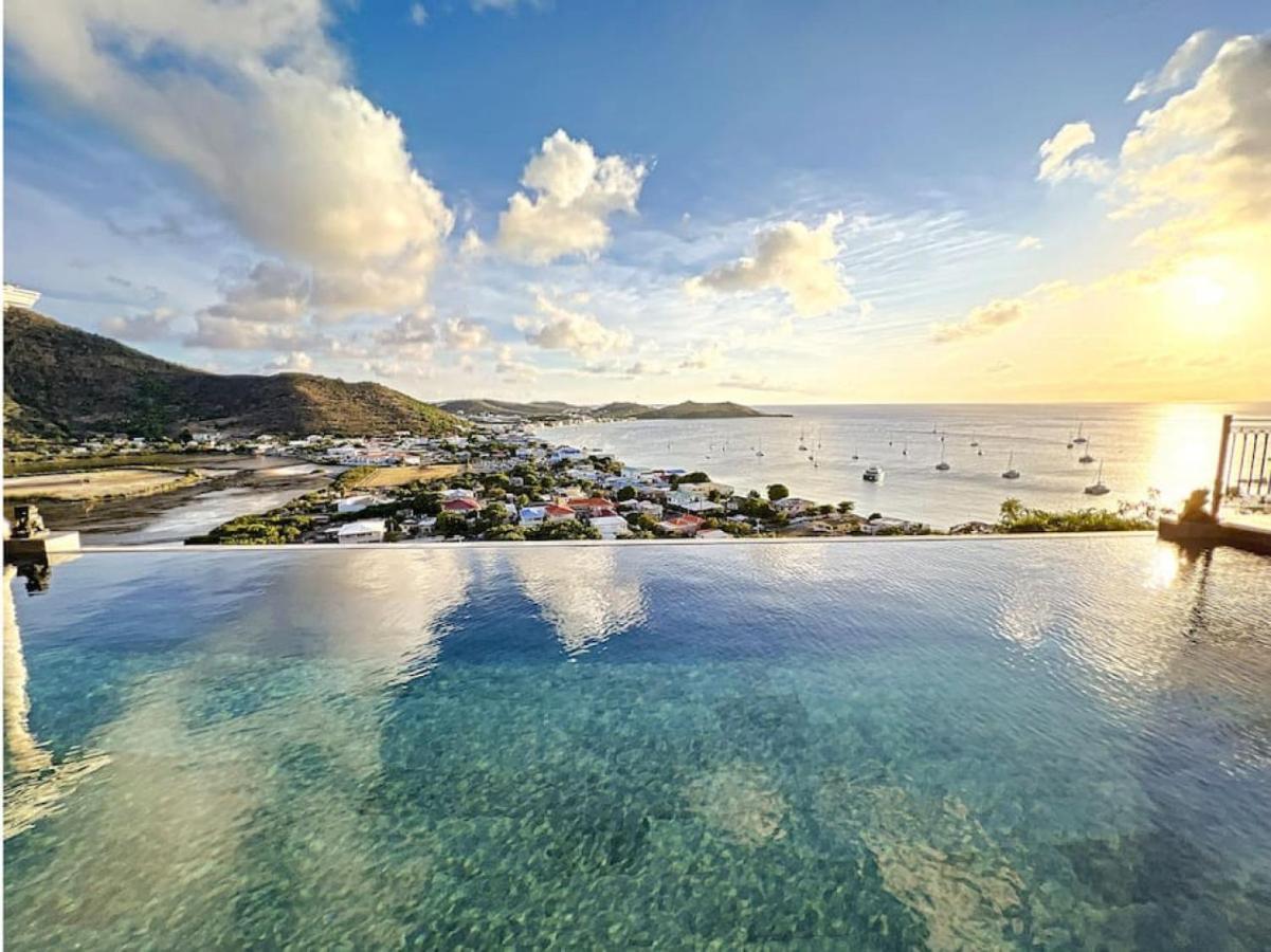 Blue Room In A Shared Villa Diamant With Communal Pool And Sea View Grand Case Exterior photo